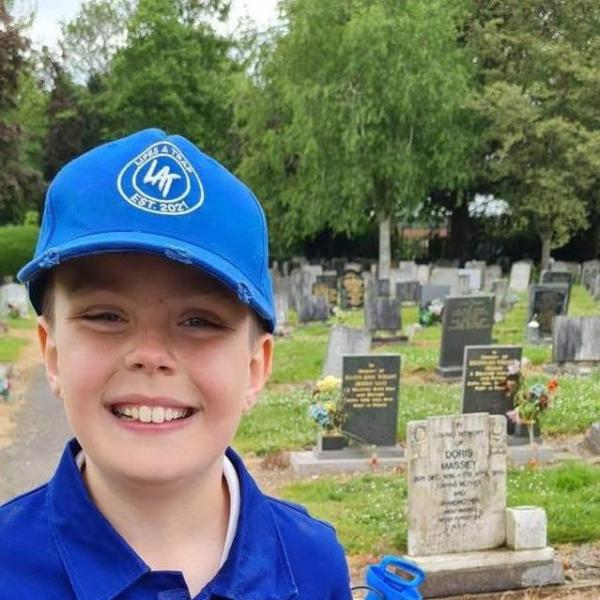 Caring youngster Ben – who is ‘Carnival Prince’ after raising money for bereaved families by launching his own business cleaning cemetery headstones